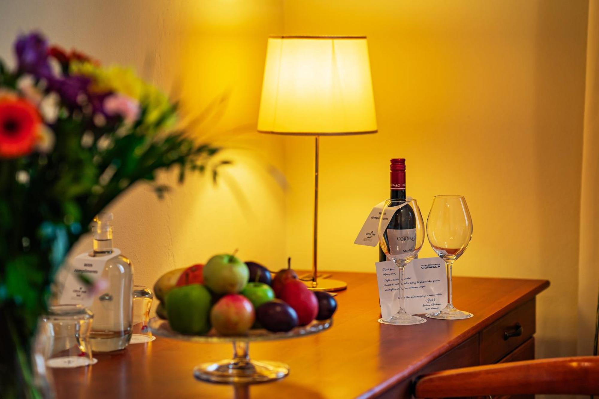 Hotel U Divadla - Czech Leading Hotels Praha Eksteriør bilde