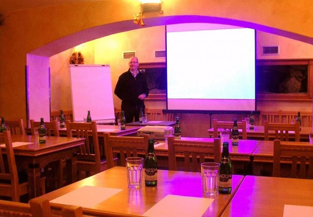 Hotel U Divadla - Czech Leading Hotels Praha Eksteriør bilde