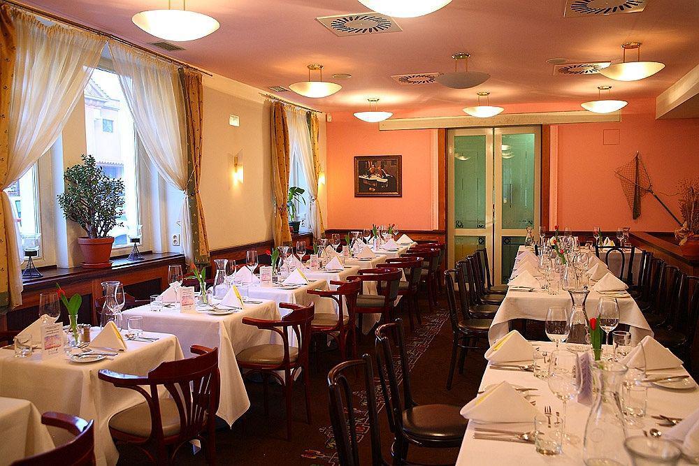Hotel U Divadla - Czech Leading Hotels Praha Eksteriør bilde